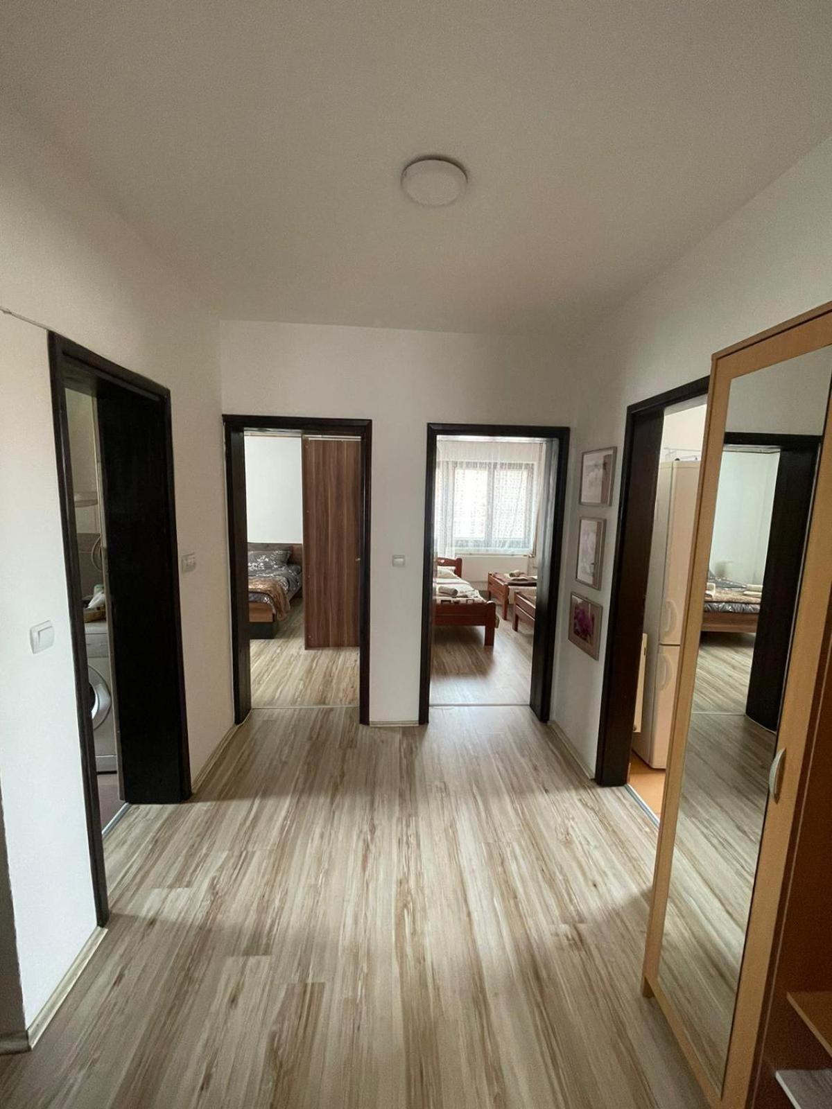 Apartmani Dora Leskovac Leskovac  Luaran gambar
