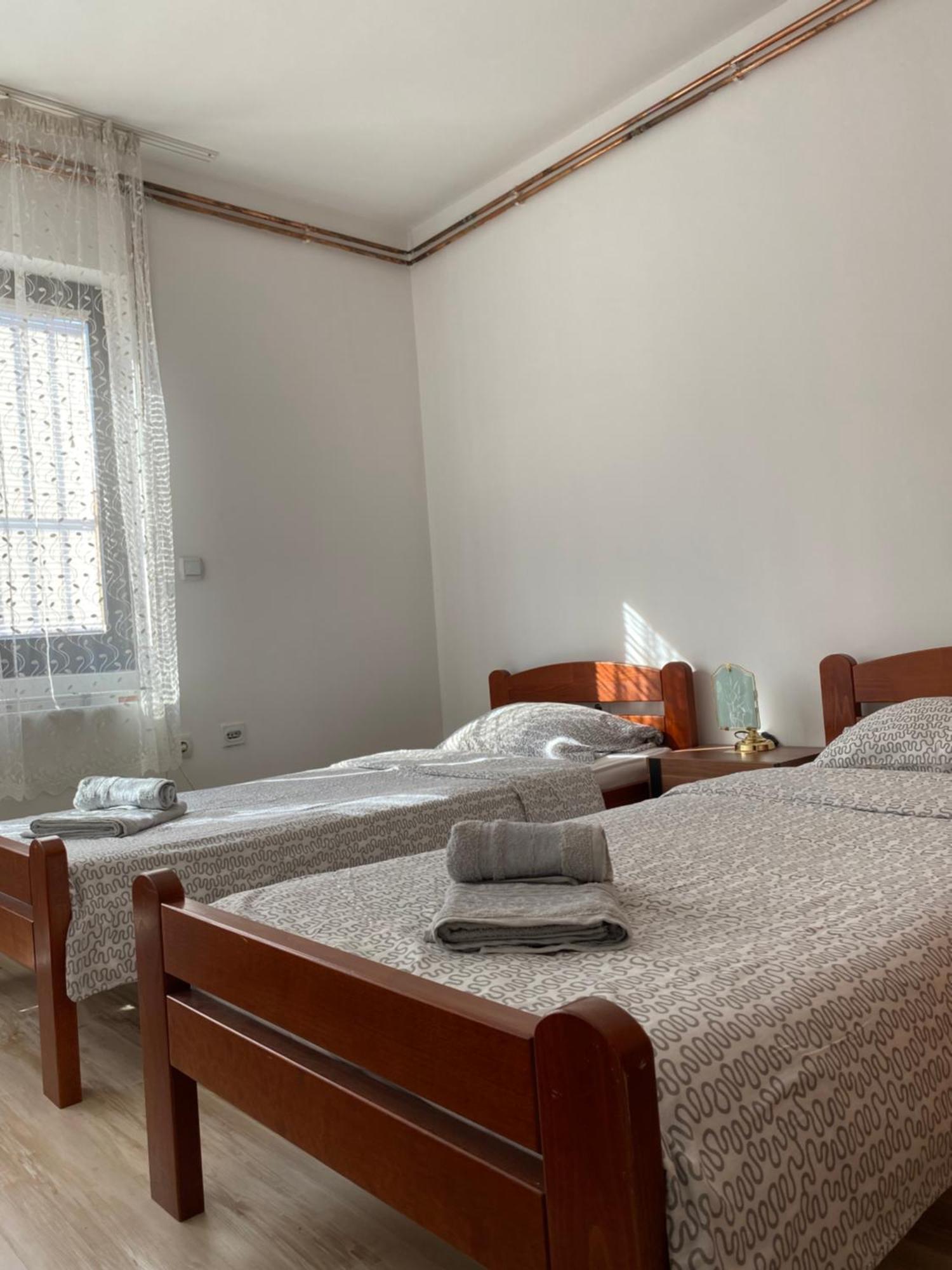 Apartmani Dora Leskovac Leskovac  Luaran gambar
