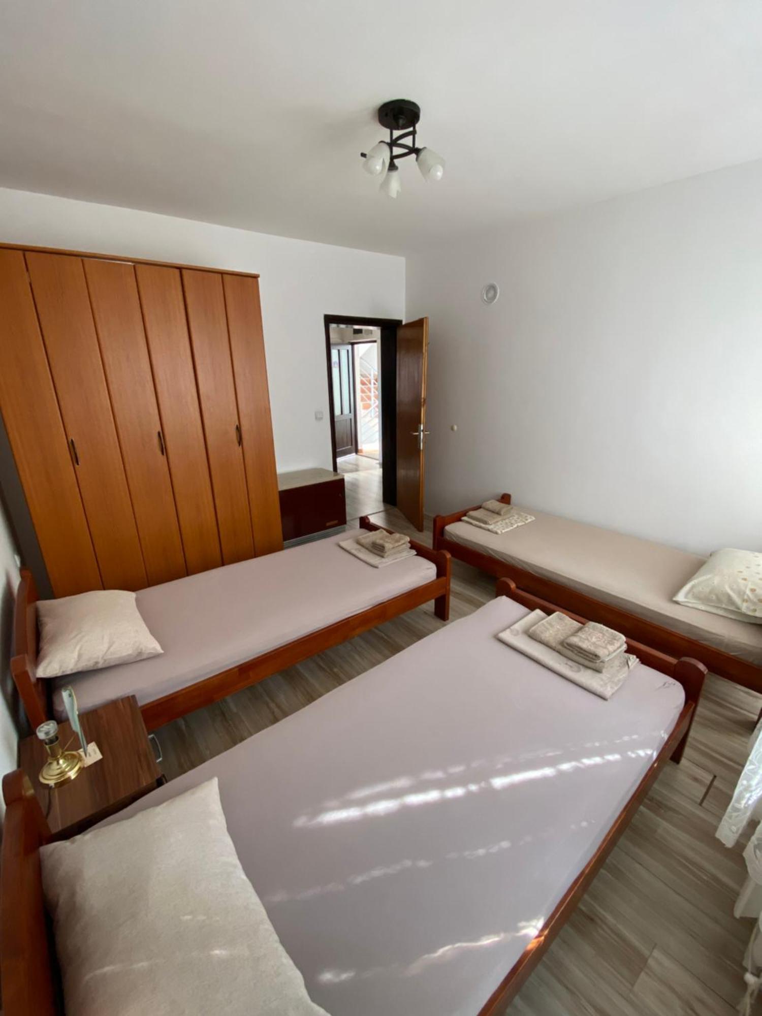 Apartmani Dora Leskovac Leskovac  Luaran gambar