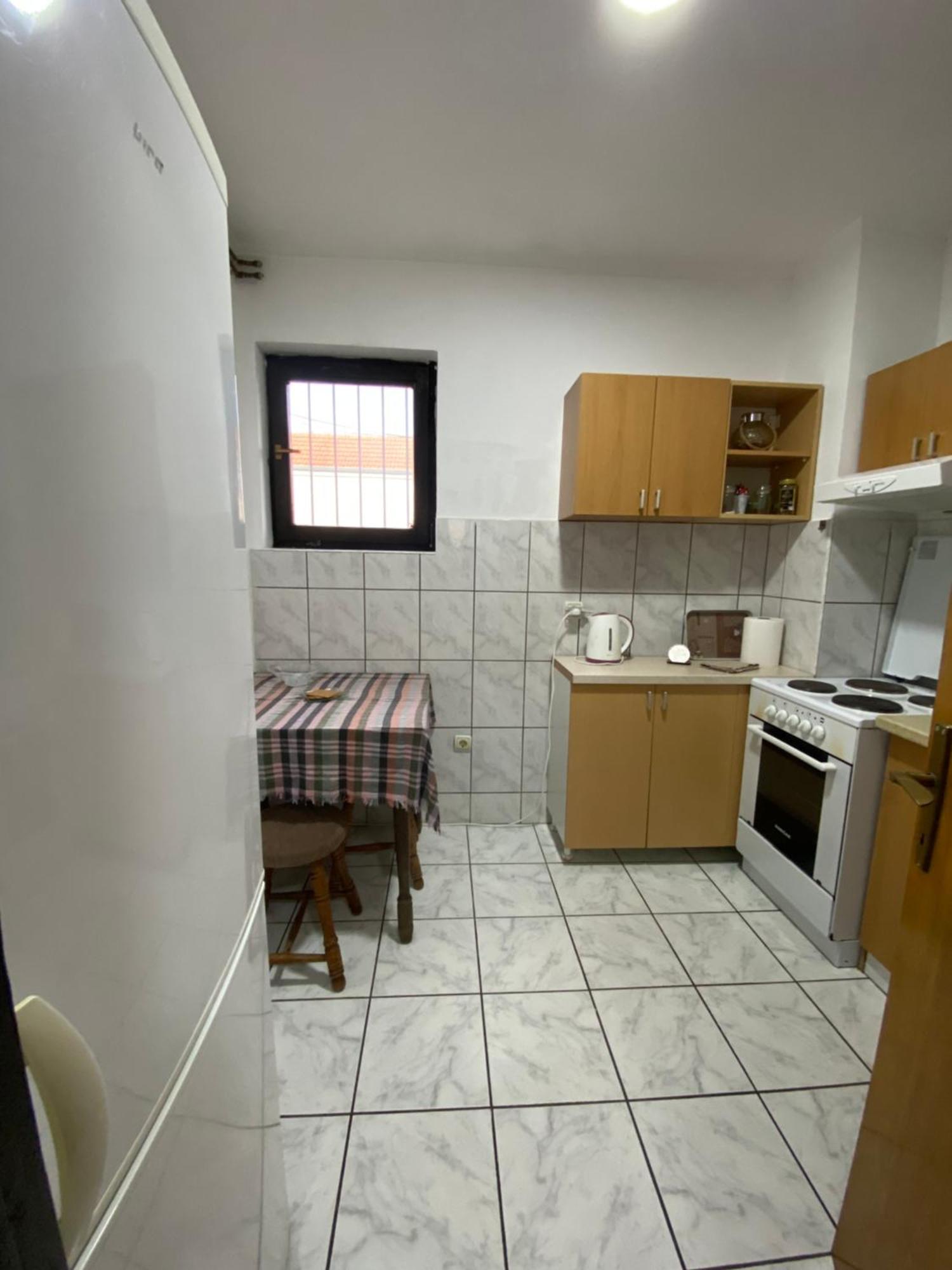 Apartmani Dora Leskovac Leskovac  Luaran gambar