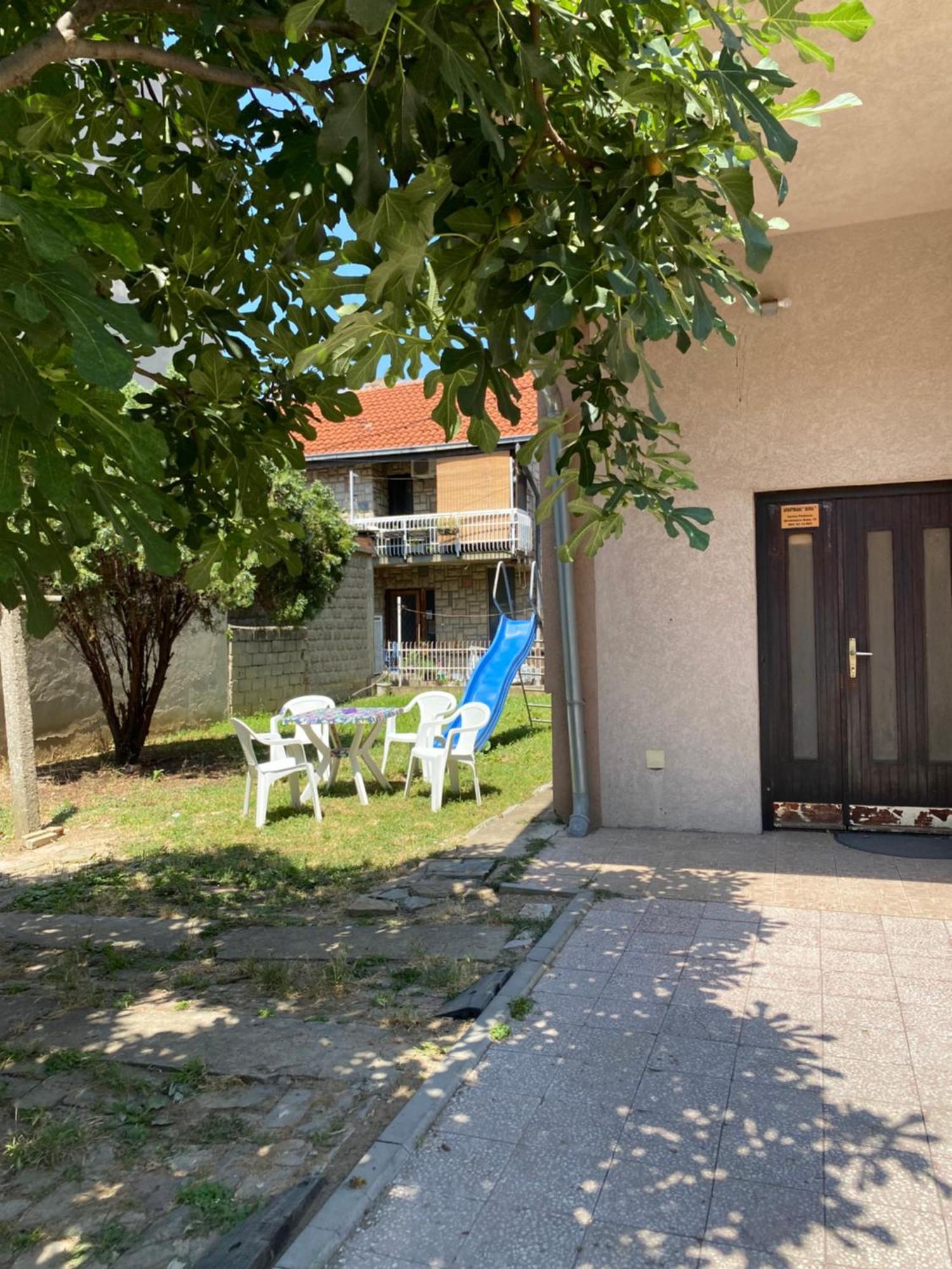 Apartmani Dora Leskovac Leskovac  Luaran gambar