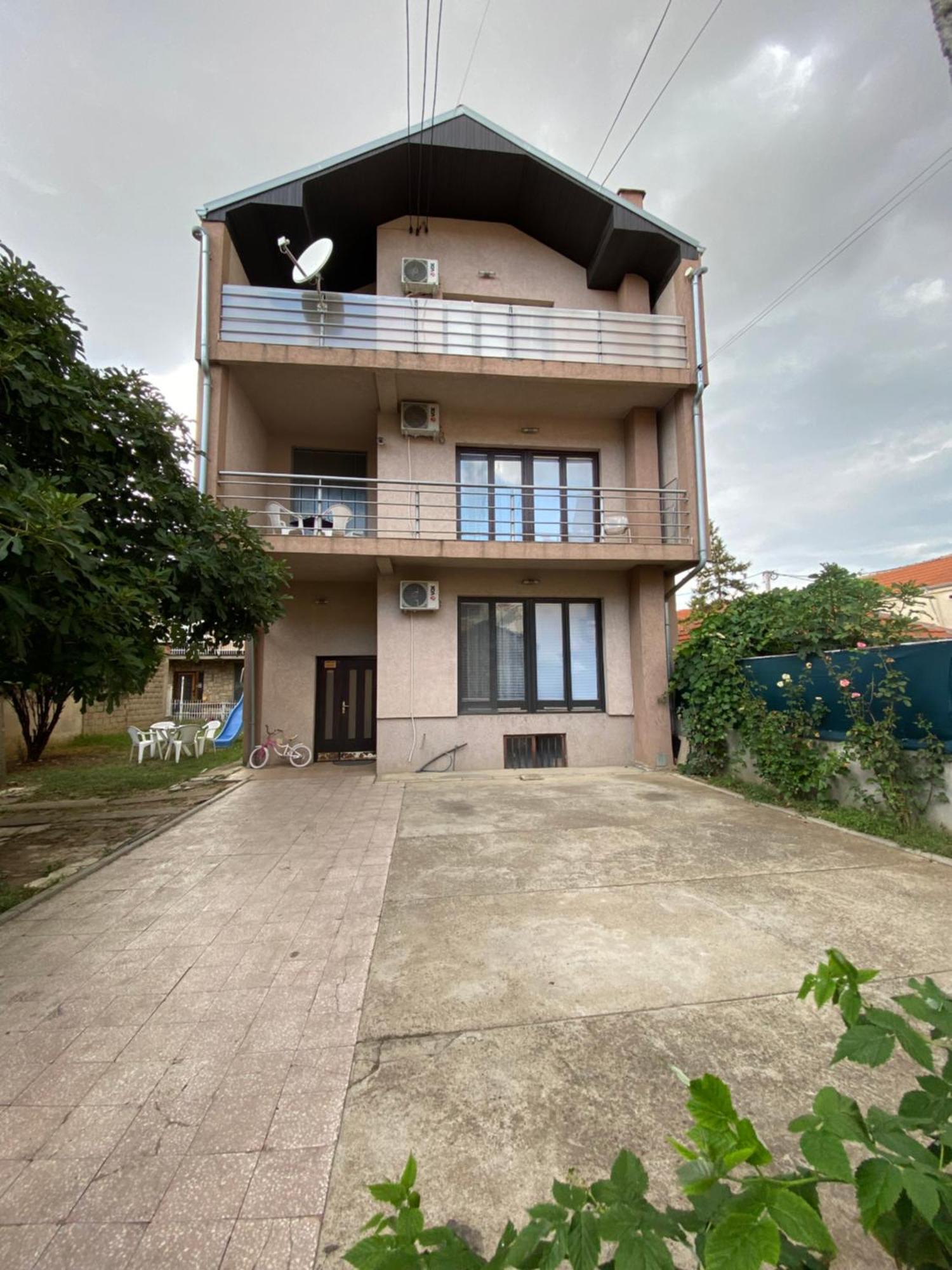 Apartmani Dora Leskovac Leskovac  Luaran gambar